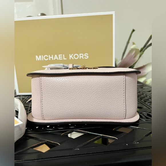 ❌SOLD❌NWT Michael Kors Emilia Crossbody Bag - Picture 9 of 11
